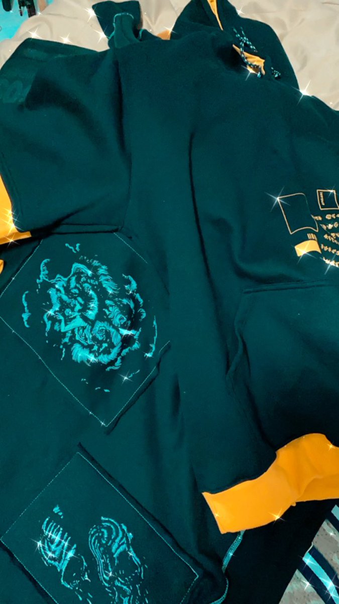 xlarryzz's tweet photo. finalmente meus bebês chegaram @uselolja @cellbit estou muito feliz https://t.co/XjP4GqaZML