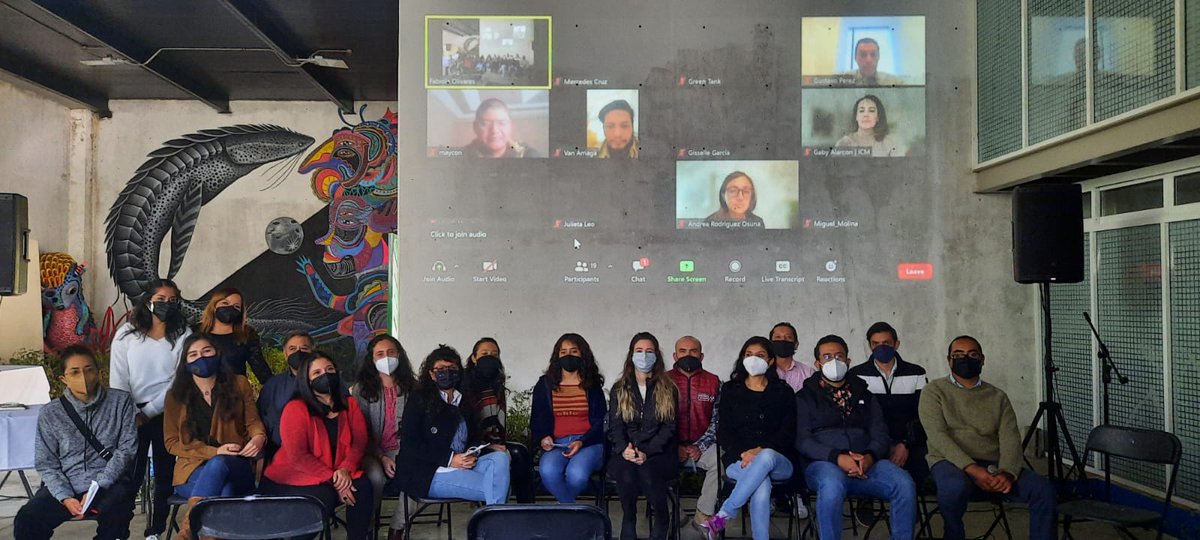 samteranpadua's tweet photo. En el Museo del Agua de @TuAlcaldiaGAM  se dió la 1er Reunión híbrida de #acacdmx, de @WWF_Mexico, los actores de los ámbitos empresariales, gubernamental, y Sociedad Civil. 
Nos reconocimos como la unión de factor para la Mitigación del #CambioClimatico en la Ciudad de México. https://t.co/zAKjbgnTFw
