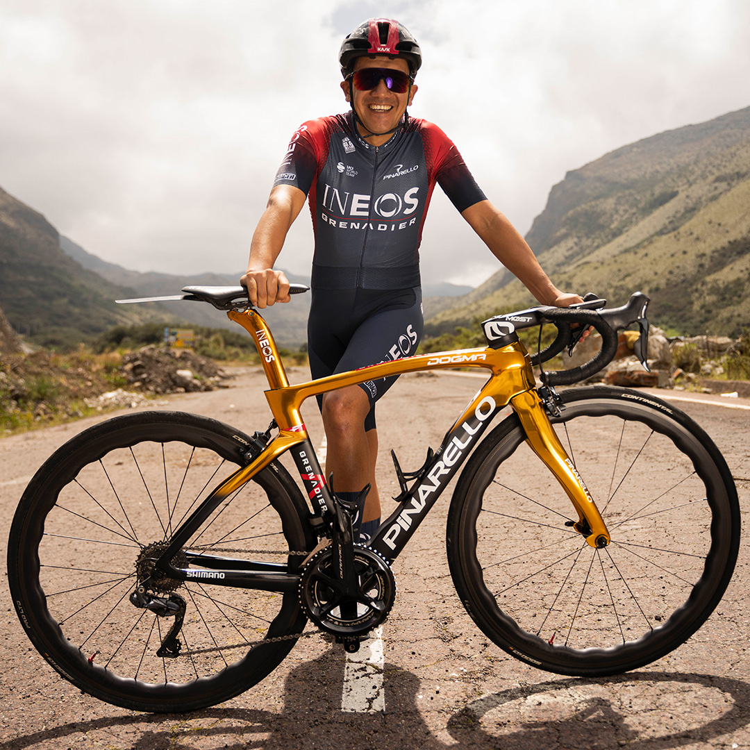 Bioracer_japan's tweet photo. "INEOS Grenadiers"のプレスリリースを改めてblogに掲載しました！＞https://t.co/TGhNdMTYlH
レプリカジャージは2022年1月以降販売開始予定です。
#CaLORS #BIORACER #wemakeyoufaster #kitreveal #ineosgrenadiers  #HowFastFeels #partnerships #ビオレーサー #オーダーサイクルジャージ https://t.co/aYuDS2kNC6
