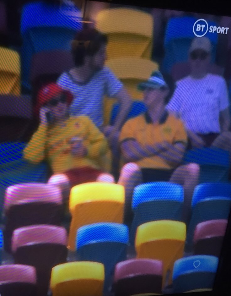 Omilburn's tweet photo. It’s hardly the Barmy Army is it https://t.co/owwJ0Roacc
