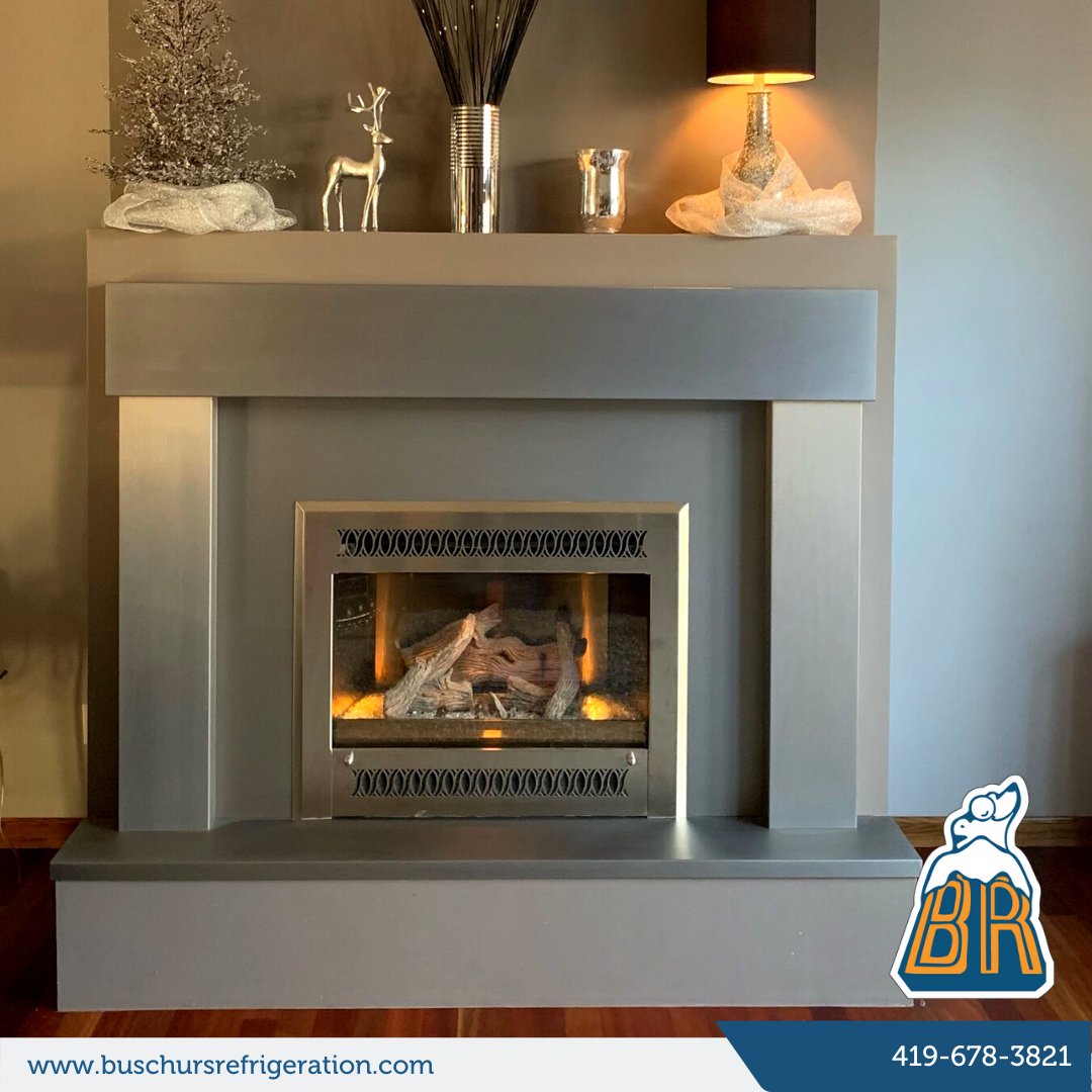 BuschursComfort's tweet image. We love how this fireplace turned out! 💯 Such a clean contemporary design.

Check out this fireplace project we completed for a family in Celina, OH. They can now enjoy the holidays by staying cozy by the fire with their friends and family. 👏
#FireplaceSeason #FireplaceInstall