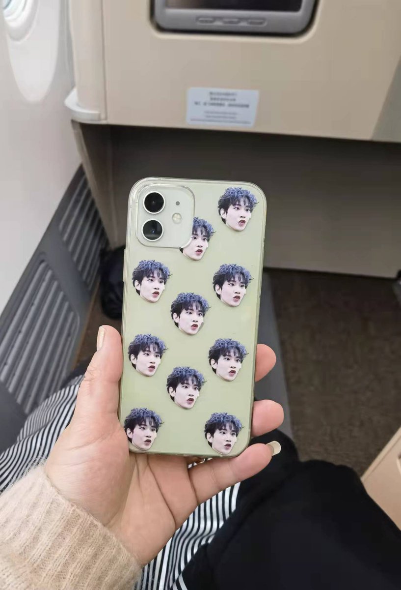 bingkame's tweet photo. I took  “kimmon” everywhere too @KiimMon https://t.co/8bbwJtqI73