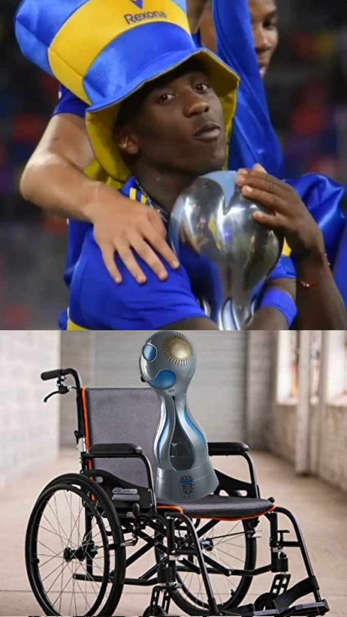 Matidead1's tweet photo. @luisadvincula17 🤣💙💛💙
@BocaJrsOficial 
@PlanetaBoca 
@totosalvio8 hoy la copa duerme con luisito totoooo!!! https://t.co/CBMk7PgaZJ