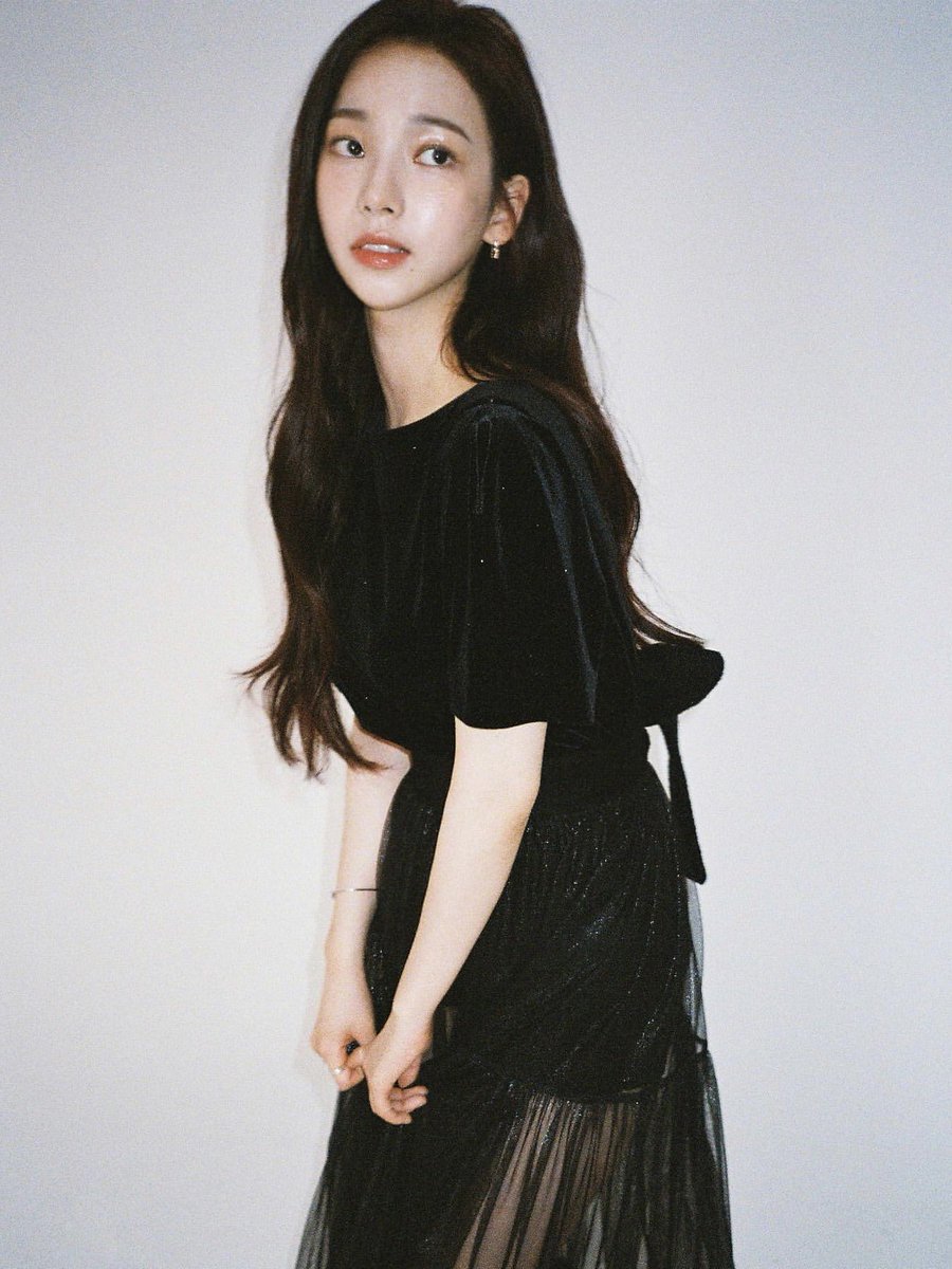 aespapic's tweet photo. oh my goddess https://t.co/kuaqY3snnH