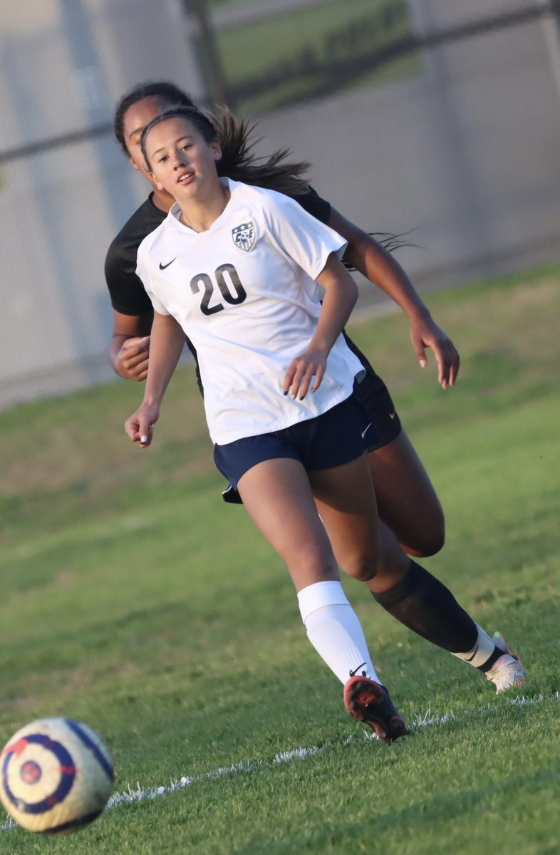 kukat224's tweet photo. @CEHSSoccer @HectorVerduzc16 @PAGMETER @PRiddlesprigger https://t.co/xiOZDN7kzq