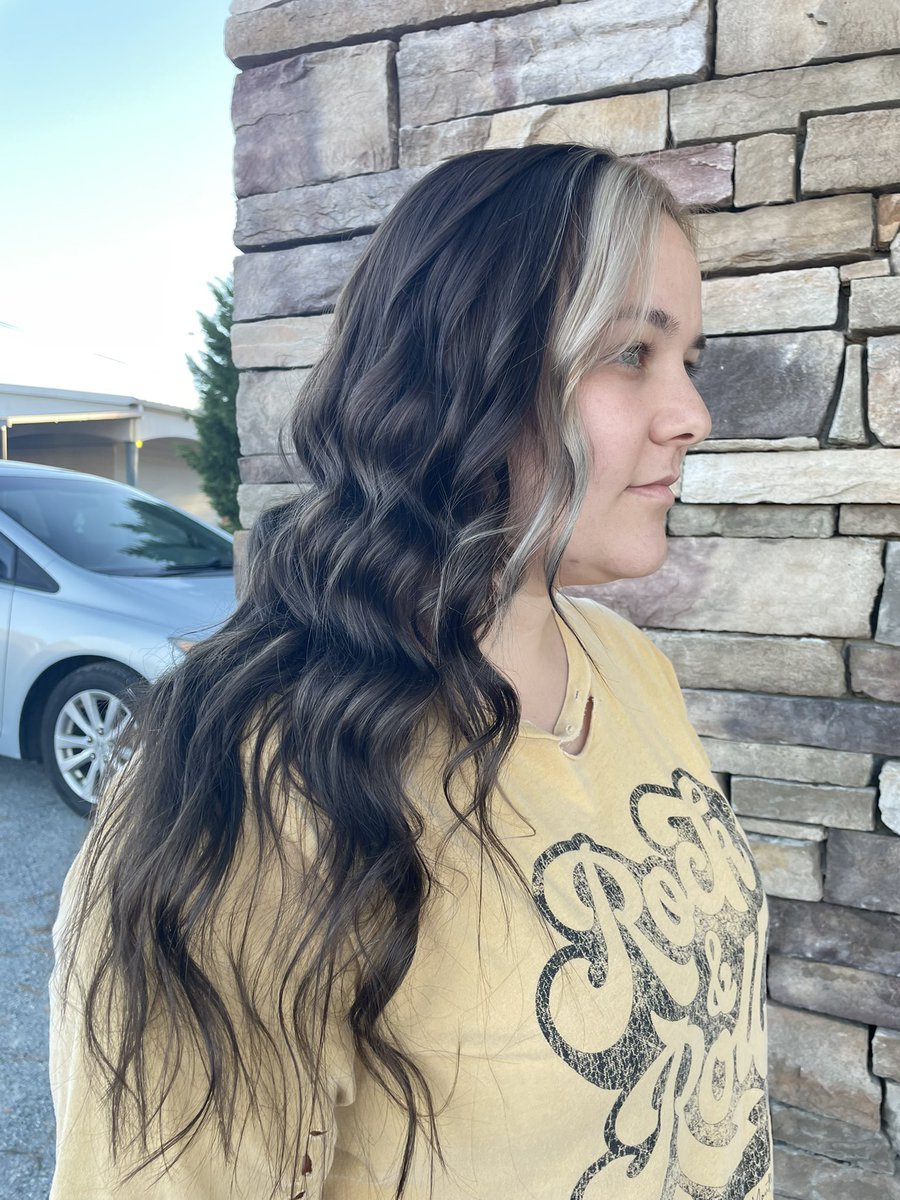baileyyy_13's tweet photo. hair i’ve done recently🤩 https://t.co/CVbo132MN9