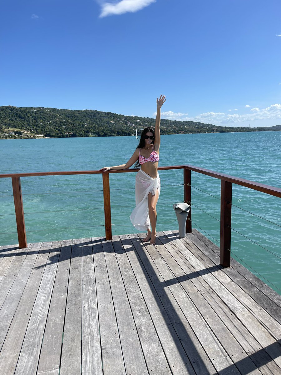 ColtForTexas's tweet image. She kept it so real i fuck with her foreva. (RIP dolph)
This is my smokin hott wife, Mrs. Rapp. Will post wedding pics later but for now we’re in Jamaica honeymoonin’