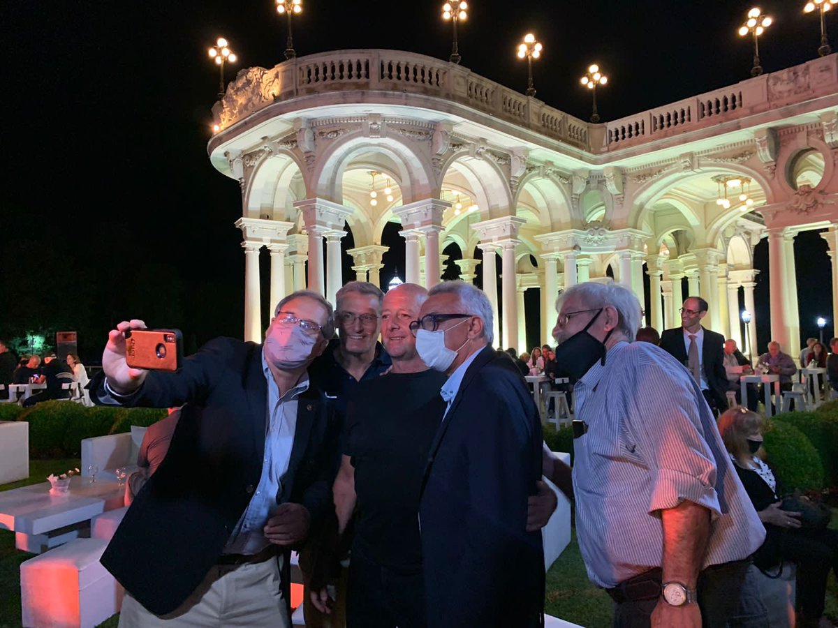 ZamoraJulio's tweet photo. En el marco #DíaDeLaVirgenEnTigre, también tuve el placer de encontrarme con distintas organizaciones e instituciones del distrito. ¡Junto con ellos seguiremos trabajando por la ciudad que todos queremos y todos amamos! https://t.co/69ANkZU2ls