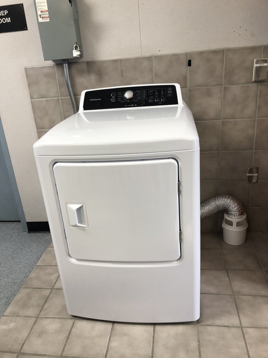 OlyMDUSD's tweet photo. Check out Olympic’s new washer &amp; dryer in our community space… supporting kids and meeting their needs! Thank you to Donor’s Choose, Ms. Gower &amp; MDUSD M&amp;O! WE ARE OLYMPIC! #olypride #olysquad #teamoly #alted #olycommunity @MtDiabloUSD @CCEAeducation https://t.co/sHryPsBysW