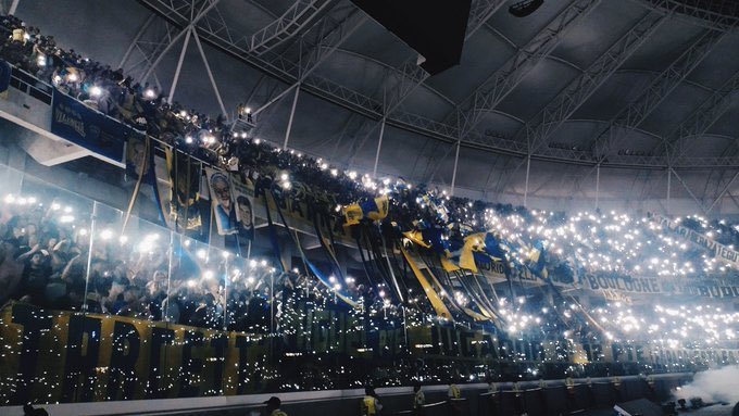 LuisFregossi's tweet photo. Esta hinchada se merece ser campeon !! Vamos Boca !! https://t.co/8sMRyBkivn
