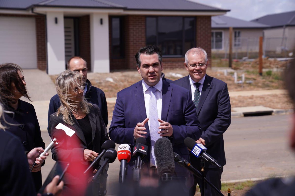 MichaelSukkarMP's tweet image. Today, @ScottMorrisonMP announced more places under our Home Guarantee Scheme. Keri and Seamus entered the market years earlier by using the Schemes and are among the 320,000 Australians who have been supported into a home of their own by the Morrison Government.