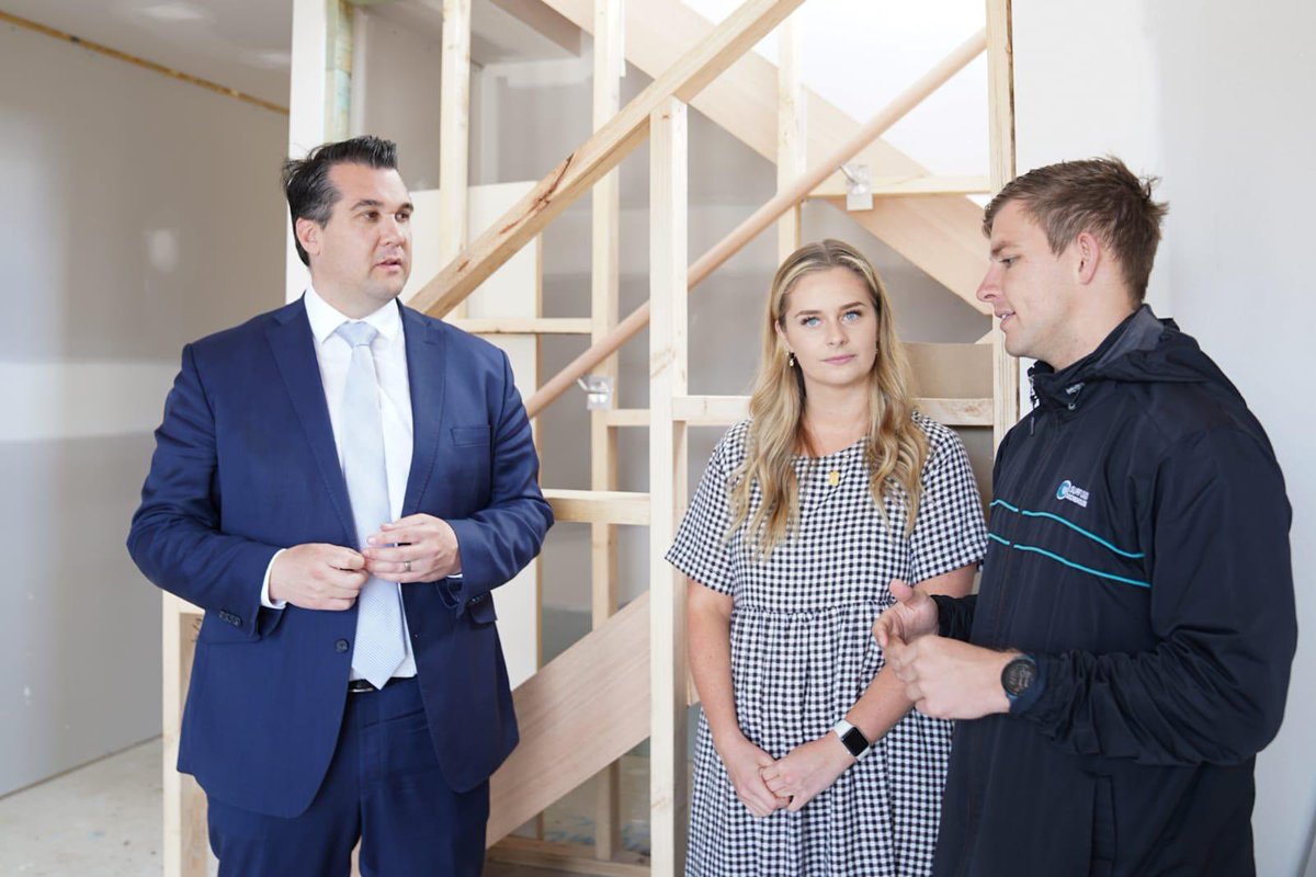 MichaelSukkarMP's tweet image. Today, @ScottMorrisonMP announced more places under our Home Guarantee Scheme. Keri and Seamus entered the market years earlier by using the Schemes and are among the 320,000 Australians who have been supported into a home of their own by the Morrison Government.