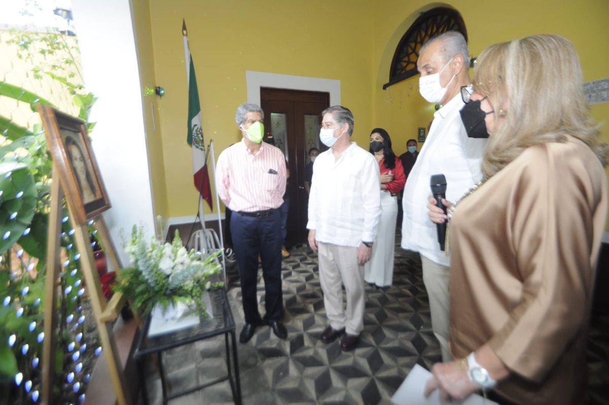 Agradezco la deferencia que tuvo conmigo el Gobernador, <a href="/cmmerino/">Carlos Manuel Merino Campos</a> al invitarme a su gira de trabajo por las instalaciones del ISSET, así como al <a href="/DrMayans/">Dr. Mayans</a> por las atenciones durante la misma