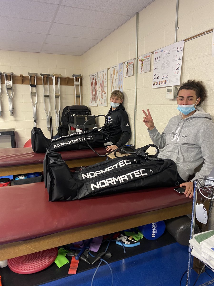 Doing everything to make sure their senior year is one to remember…Keep up the good work fellas!  Big shout out to our athletic trainers for keeping our players healthy! <a href="/NazarethATC/">John Ostrowski</a> @Shelstorm16 <a href="/NASDSportsMed/">Nazareth Sports Medicine</a> <a href="/NAZhoops/">Nazareth Basketball</a> <a href="/chaseskrapits/">Chase Skrapits</a> <a href="/jojoadames2/">jojo</a> #family