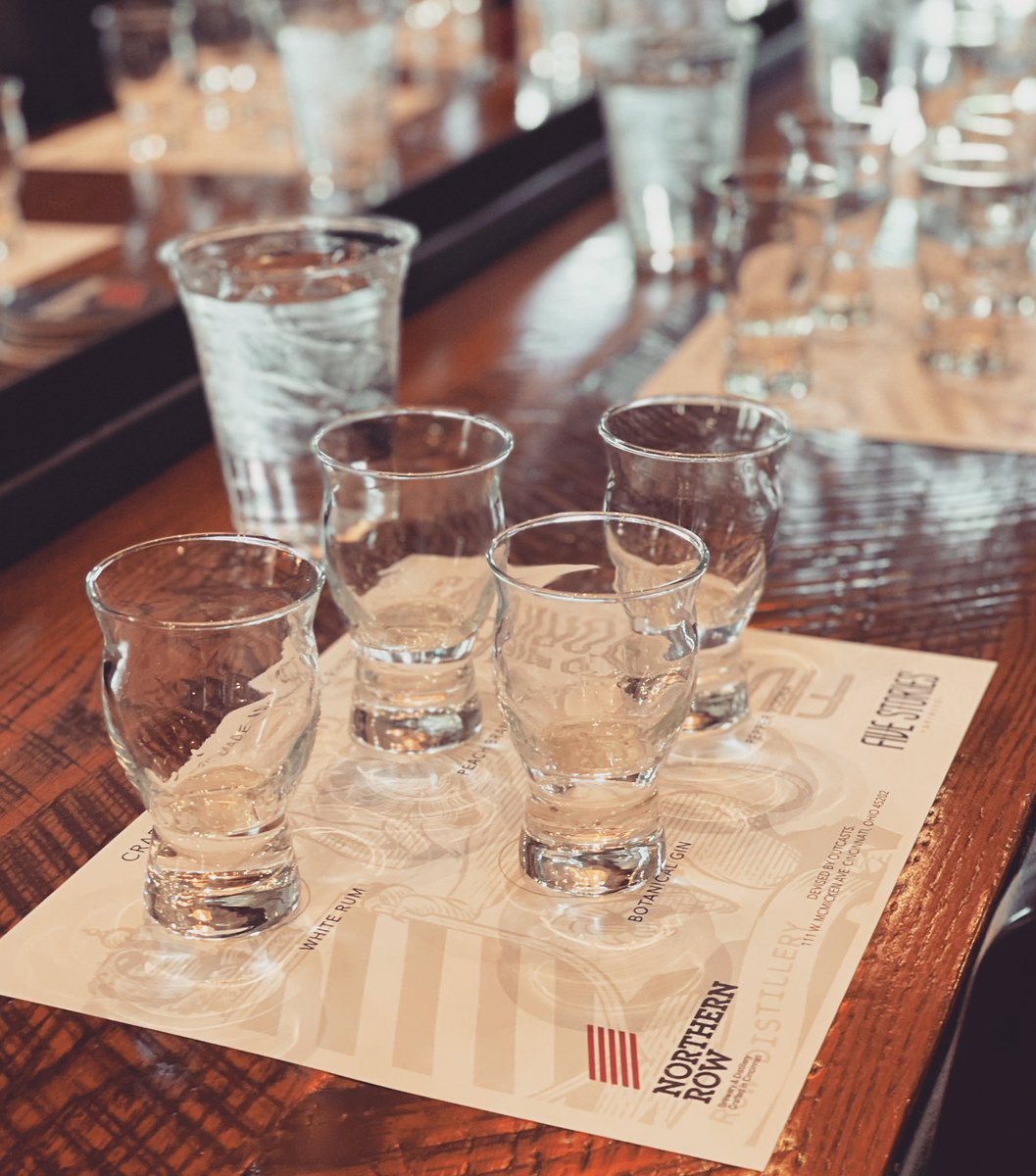 drinkswithrobin's tweet photo. Private tastings are one of my favorite things to do! This was a fun way to spend a chilly afternoon.
•
@northernrow #northernrowbrewery #fivestories #fivestoriesspirits #fivestoriesdistillery #cincinnati #cincinnatispirits #cincinnatidrinks #tastings #alcohol #distillery #ohio https://t.co/0Y8xovx33D