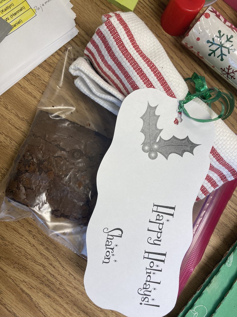 IsabelSeplved17's tweet photo. Secret Santa 🧑‍🎄 arrived at Rocky River Elementary School first grade 💪here memories of the little gifts 🎁that were made with so much love and affection ❤️Thank you dear first grade team👌🏻😀 @ParticipateLrng https://t.co/d6NK6jsakx