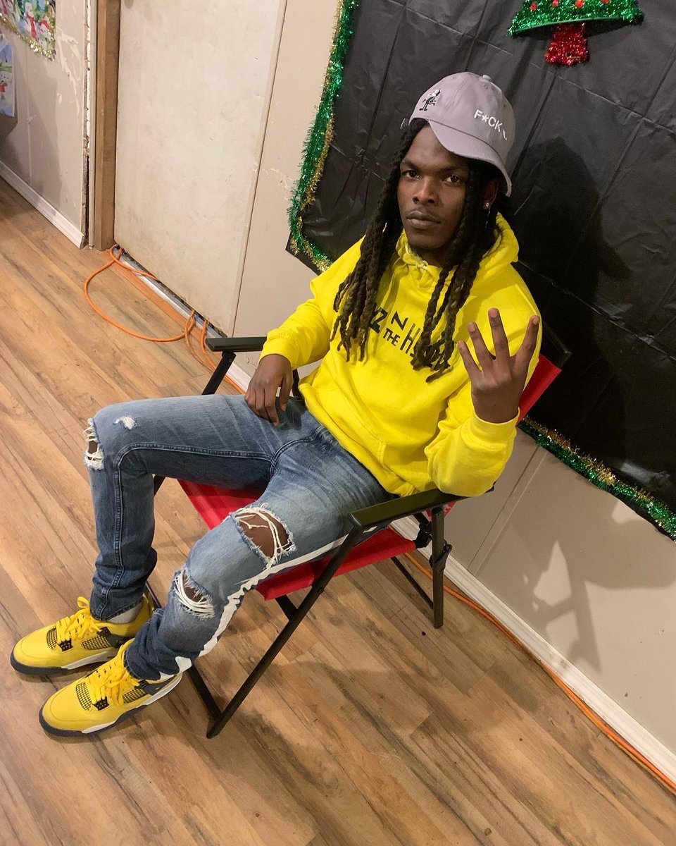bubbablackkk's tweet photo. I forgot how to have fun so I don’t wanna play ✅ #someToPost🦦 https://t.co/22Mfm9XW7T