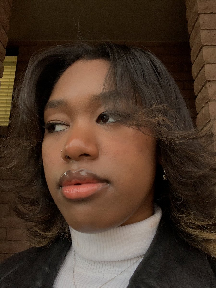 pearlladys's tweet photo. everyone will be seeing my face today https://t.co/pgStzEMuSJ