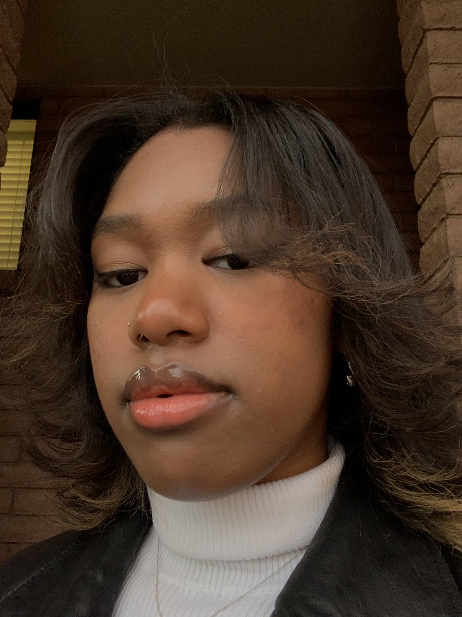 pearlladys's tweet photo. everyone will be seeing my face today https://t.co/pgStzEMuSJ