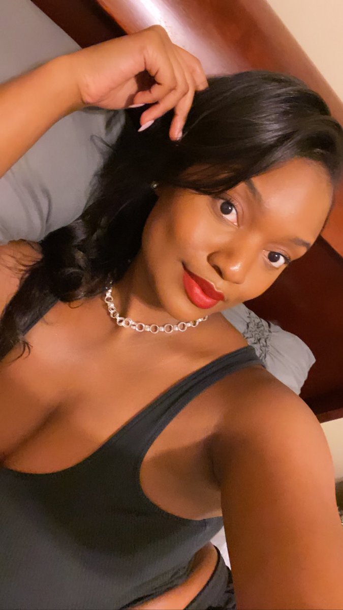 jkiere_'s tweet photo. It’s my cheekbones for me ♥️ https://t.co/7E3A6GiMhI