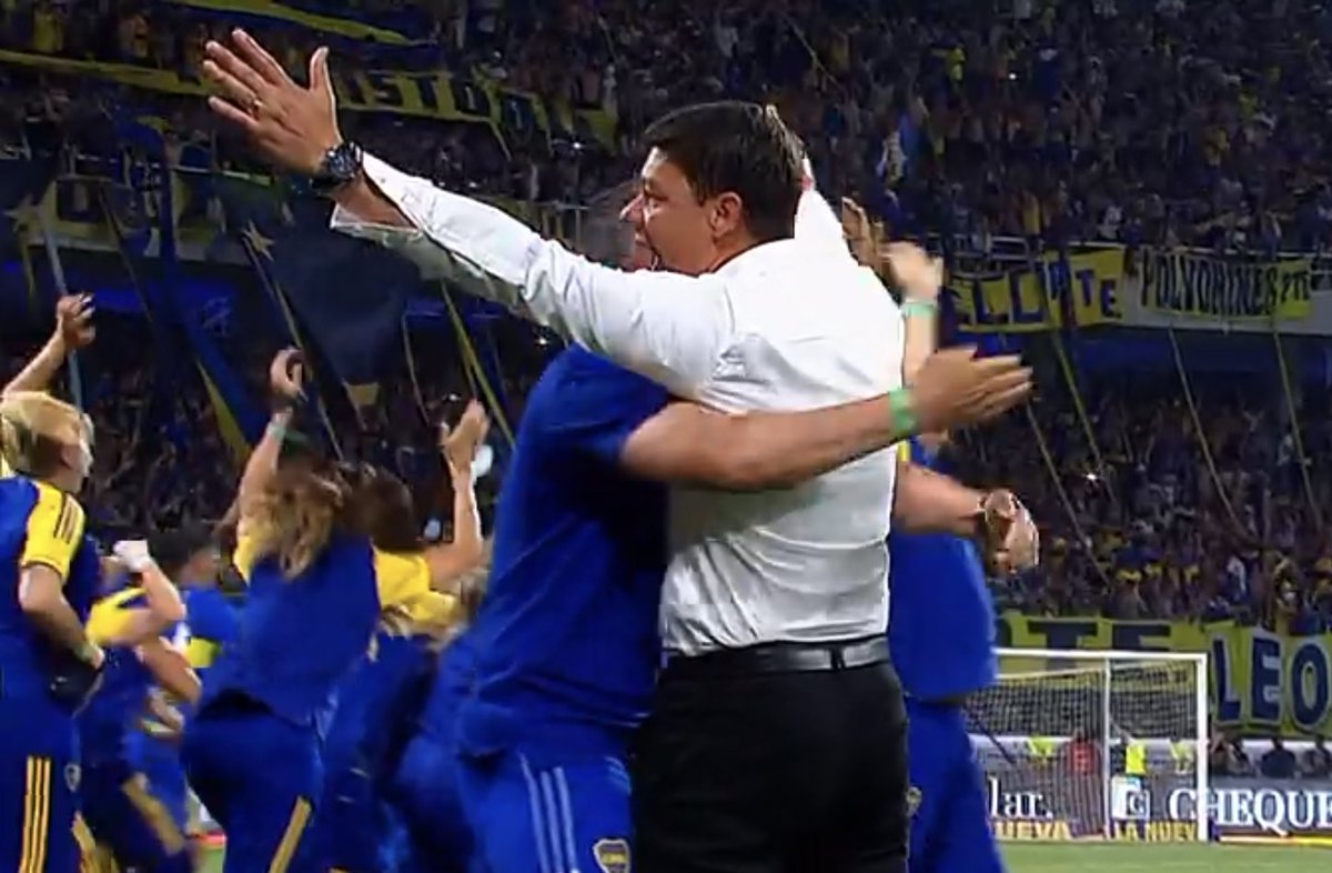 damianiribarren's tweet photo. Battaglia con @arevalo_martin en #F910 @radiolared @TotiPasman “Hemos tenido momentos buenos y otros no tan buenos. Este era el objetivo para poder ganar la copa Arg y clasificar a la Libertadores” https://t.co/WtgzLDI5Ue