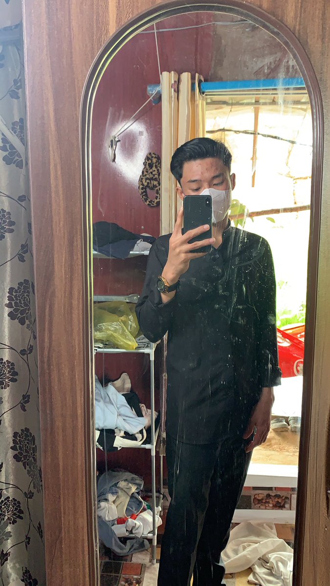 Nokix11's tweet photo. ឈុតខ្មៅចឹងស្អាត់អត់😋😋😋😋 https://t.co/QcNt2b2v1j