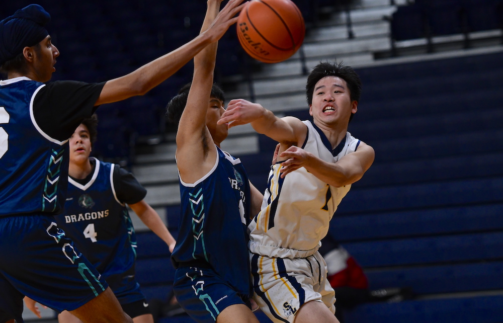 Tsumura Basketball 2021: Live reports as Round One action brings boys high school hoops back to the LEC! tinyurl.com/yaw8bep2 <a href="/bcboysbball/">bcboysbball</a> <a href="/LangleyEvents/">Langley Events Centre</a> <a href="/garyahuja1/">Gary Ahuja</a> <a href="/SLSSBasketball/">SLSS Basketball</a> <a href="/FPSSDRAGONS/">FleetwoodPark</a> <a href="/STMC_hoops/">STMC Boys Basketball</a> <a href="/SCTupperNation/">SCTupper Nation</a> <a href="/ByrneBBall/">Byrne Creek Basketball</a> <a href="/tamanawisbball/">Tamanawisbball</a> <a href="/SandsBBall/">Sands Basketball</a> <a href="/GWGAthletics/">GWGAthletics</a>