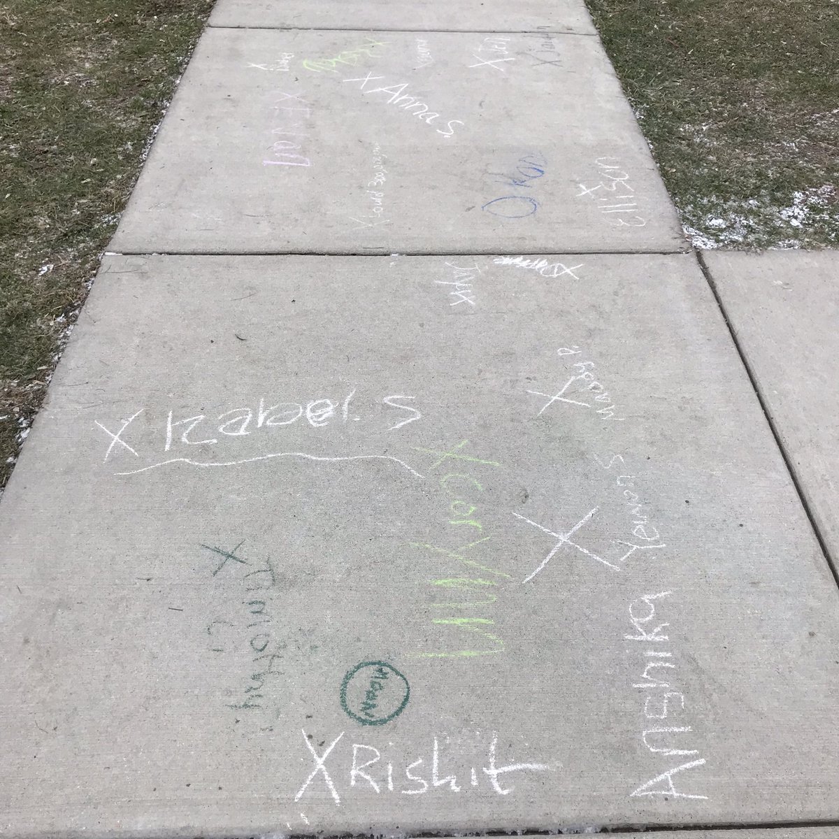 SDziwanowski's tweet photo. How far away is the moon from Earth? 🤔 Using the scale of a basketball to represent Earth and a tennis ball for the moon, students marked their predictions in chalk. Great visual to show they’re not as close as depicted in many diagrams. @LarsonMS @NASA #outsidescience https://t.co/Jplc6pa5nJ
