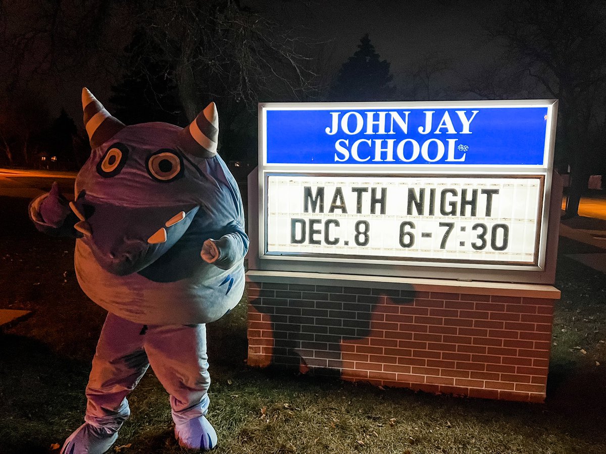 BenagesMichelle's tweet photo. What a fantastic turn out @D59JohnJay Family Math Night with a special guest appearance from iReady’s special friend, Snargg. #d59learns #d59math @CCSD59 #TogetherWeCan https://t.co/lBw2dUl7OV