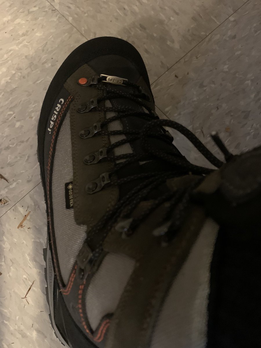 bugslife16's tweet image. I’m totally loving how my new boots feel they definitely are worth the money #crispiboots #coloradoGTX