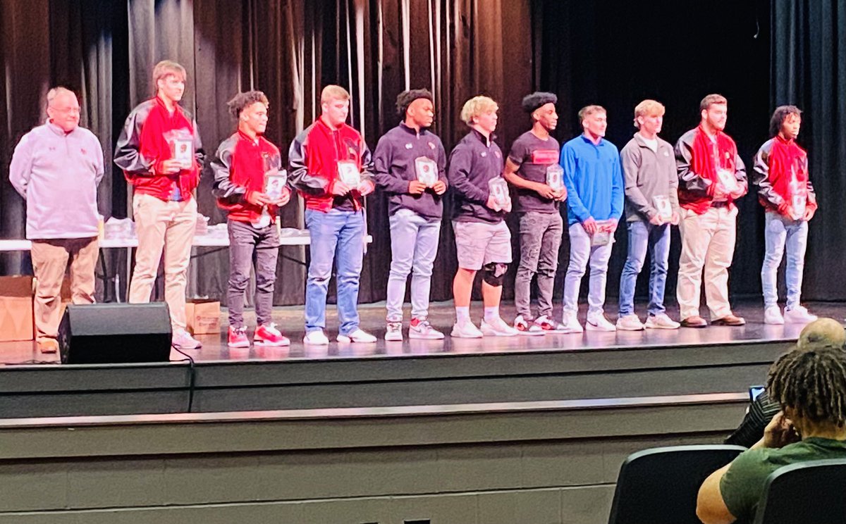 11 Mayfield boys selected “ALL WKC” Congratulations to Nathan Watkins Daniel Coles, Tre Barnes, Kylan Galbreath, and Kaleb Butler being selected “1st Team All WKC”