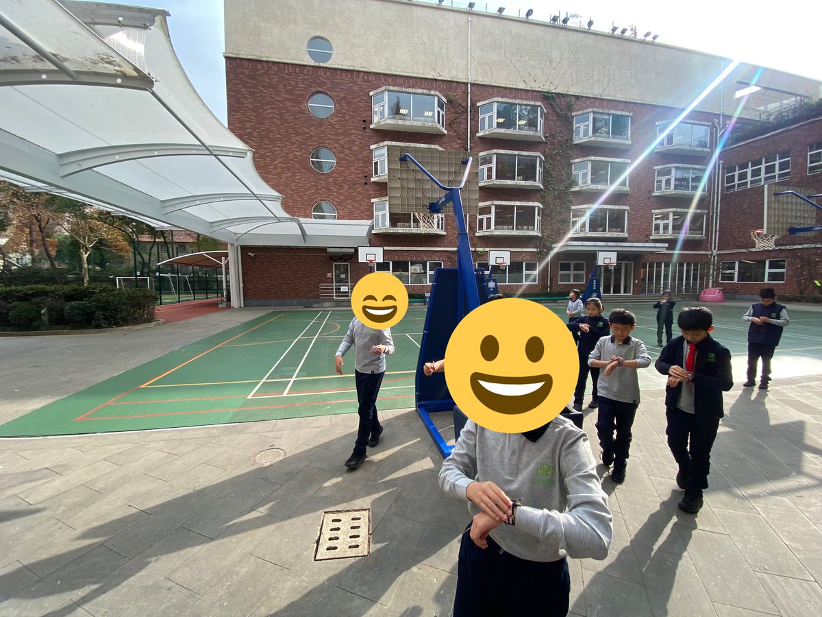 wiljonEDU's tweet photo. Productive week in the #Makerspace as Y3/Y4 test out their @MSMakeCode #Microbit fitness/wildlife trackers + Y5 delve deeper into Life Hacks with @LEGO_Education #SpikePrime https://t.co/jfTpZUD8Au