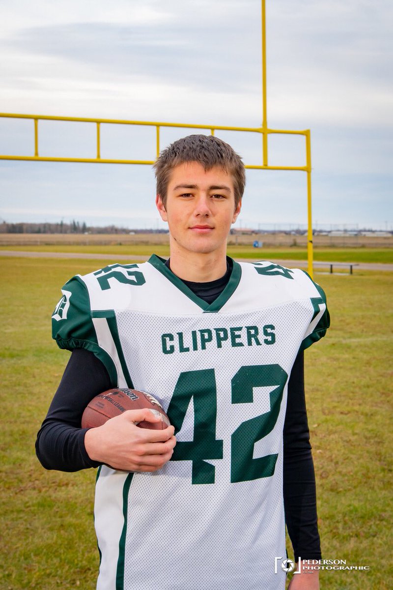 A huge CONGRATULATIONS to Sergio Garcia of the Clipper football team on being named a Co-Winner of the @RuralMBFootball Special Teams player of the Year. #ClipperPride https://t.co/otNpHWCIQ5