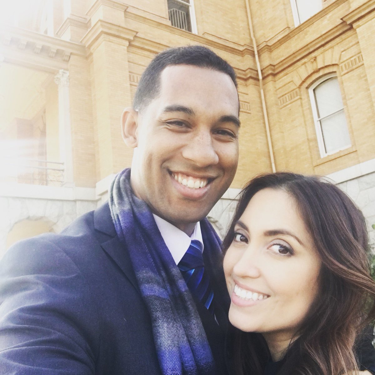 HigherMTG's tweet photo. 5 years of marriage. She is amazing. Love you to the moon and back. #5yearsof24kmagic https://t.co/DRXPGaipM7