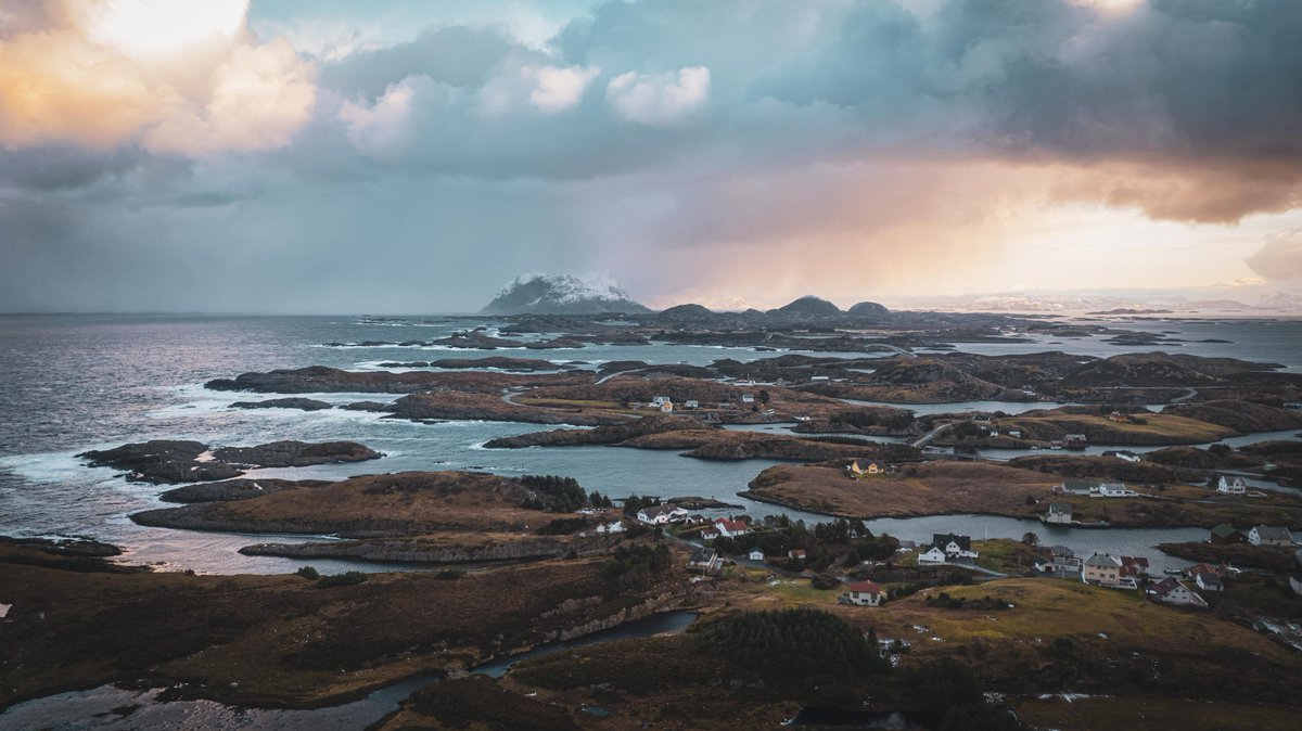 We call winter the storm season- and it is impressive!