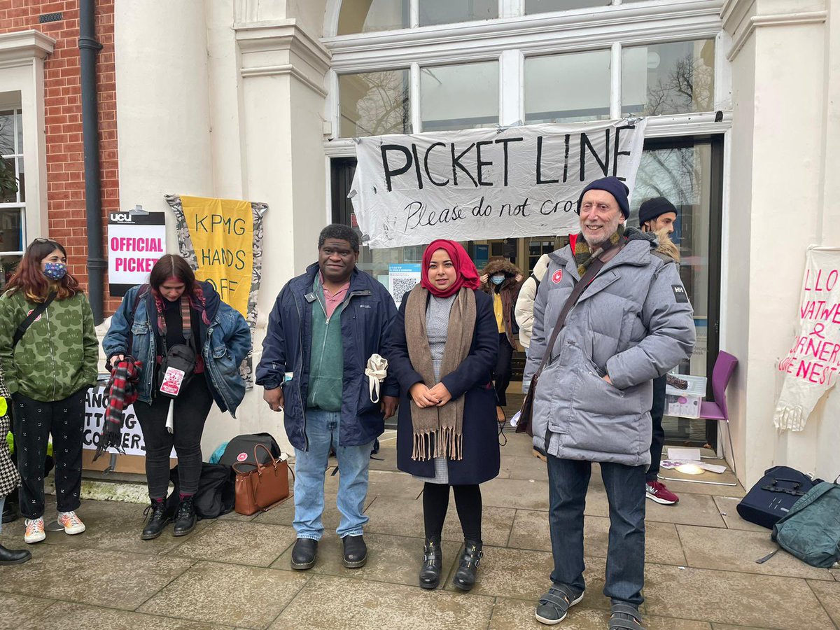UcuLeft's tweet photo. Tonight 7pm join the #Goldstrike #Solidarity rally 7pm to back @GoldsmithsUCU &amp; get the vote out for #Reballot for #USS &amp; #FourFights - Register now for tonight’s rally 👉🏿 https://t.co/2D58BXHSRv @ucu_solidarity @GoldsmithsUCU https://t.co/ggQPfCGWfr
