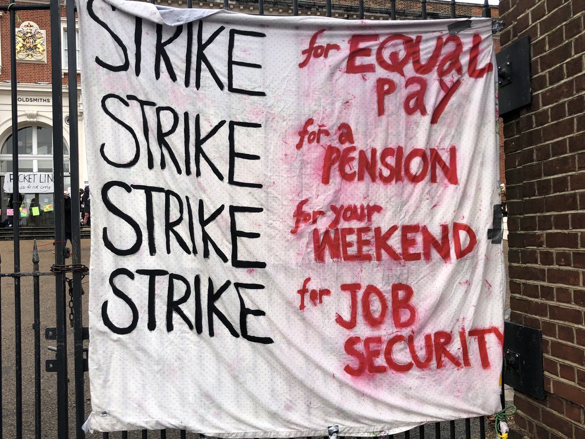 UcuLeft's tweet photo. Tonight 7pm join the #Goldstrike #Solidarity rally 7pm to back @GoldsmithsUCU &amp; get the vote out for #Reballot for #USS &amp; #FourFights - Register now for tonight’s rally 👉🏿 https://t.co/2D58BXHSRv @ucu_solidarity @GoldsmithsUCU https://t.co/ggQPfCGWfr