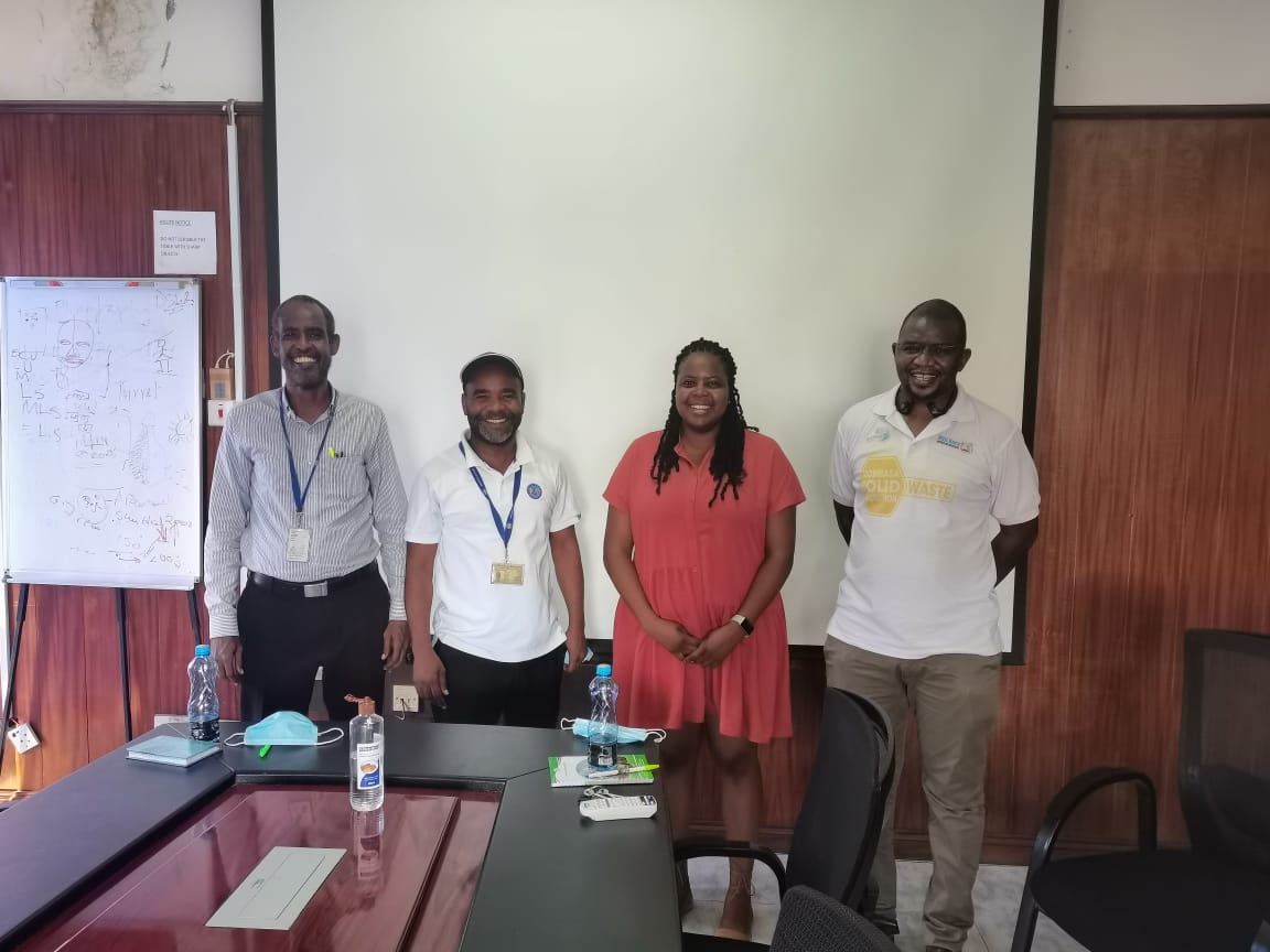 Bandari_Bora's tweet photo. Kenya Ports Authority onboard the port-city planning Technical Working Group of the Mombasa Smart City Forum. 
@wiomsa @Cities_n_Coasts @comred_ @obie_bazi https://t.co/yhTJxe7e90