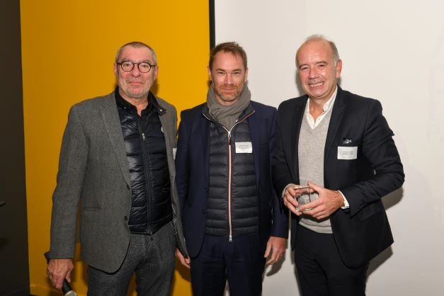 GCCPCOM's tweet photo. Le #GCCP félicite #ADRIENRIQUIER, récompensé par le Prix du Jury et le Prix du Public lors du Forum de l’Innovation. Edouard BASTIEN et Pierre-Gilles AMIOT ont salué l’innovation ADRIEN RIQUIER présentée par François ELENA : #ONEFIX®, 1er support de collecteur monobloc https://t.co/YptlLjzmWd