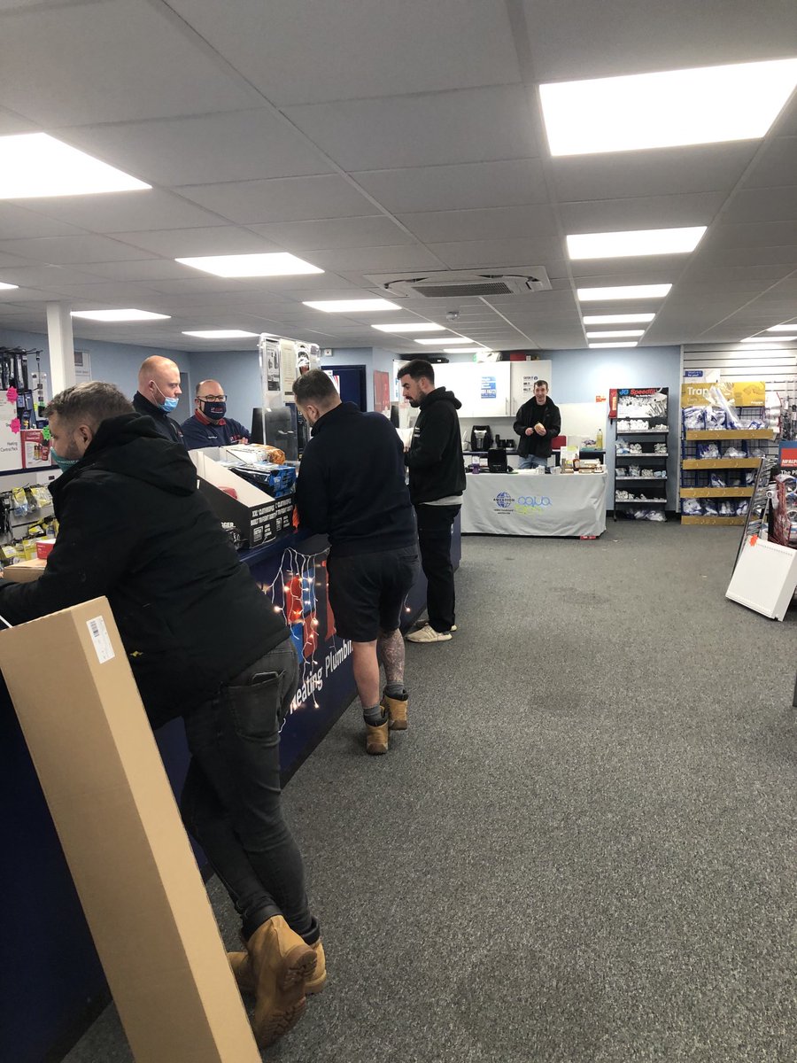 Busy Breakfast Morning with ⁦@aquabion_adam⁩ he’s here till Midday so come and say Hello!