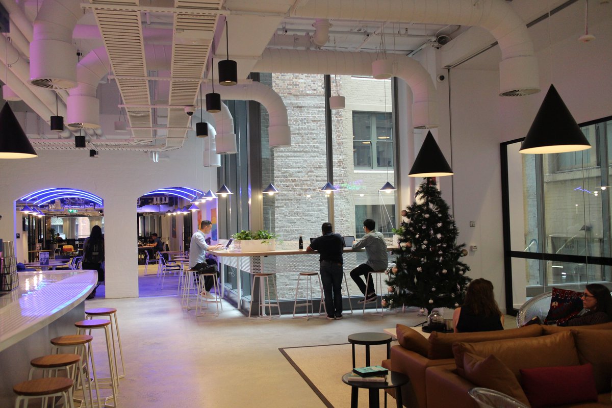 For businesses that pay their staff earlier in December, employers must report the normal payment date on the Full Payment Submission to ensure it doesn't harm employees' Universal Credit eligibility, something that is often overlooked.