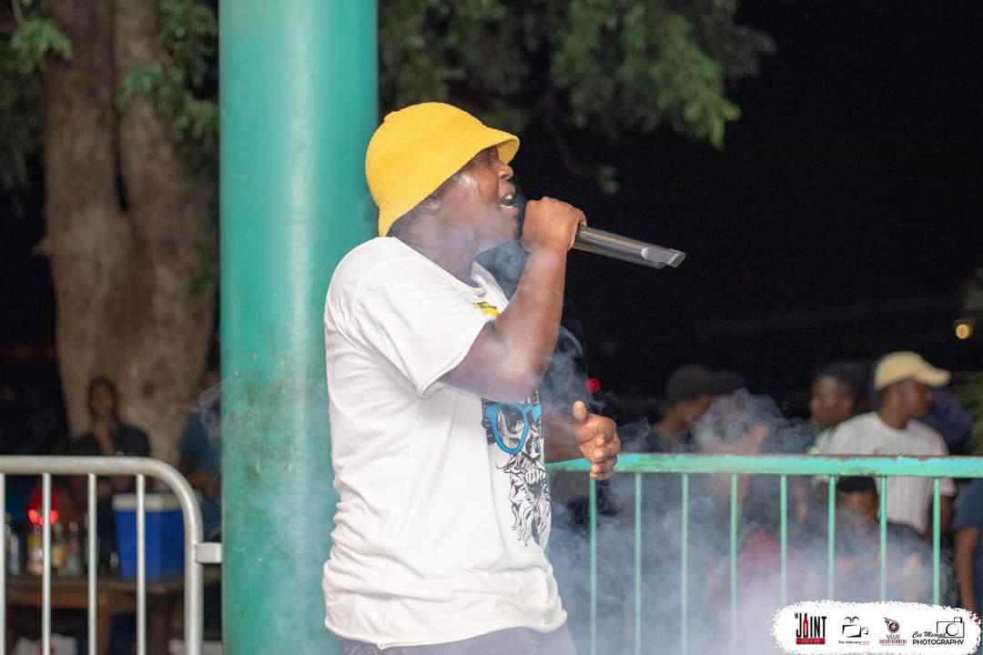 Phindile_Rsa's tweet photo. @Biodizzy1 just dropped Monate ft Eugene Jackson &amp; Ancestor Beats

#BioDizzy
https://t.co/cgkxQhe7GA https://t.co/yRIWrnkiIc