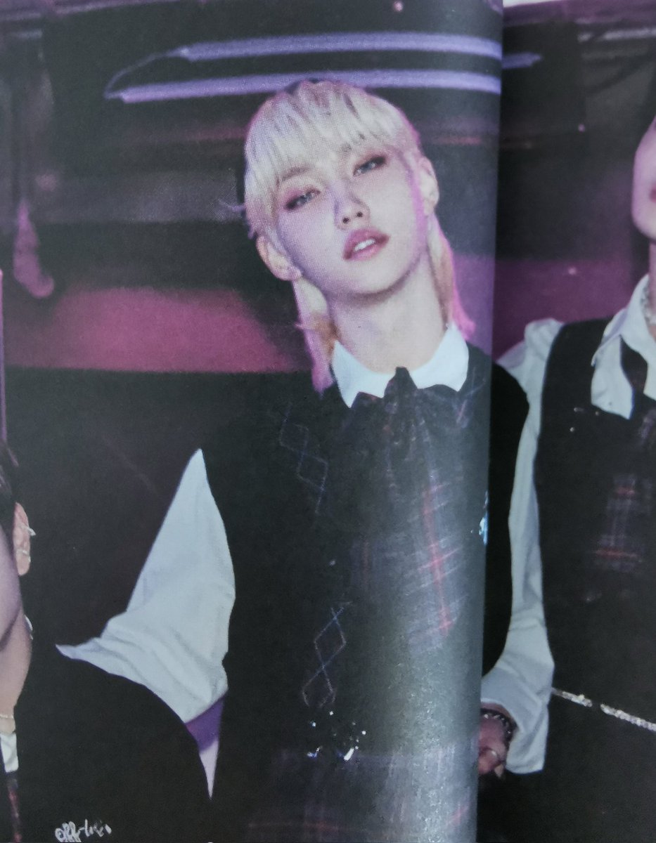 forbbocksake's tweet photo. did someone say jisungification of lee felix?? https://t.co/3qjvp3iQqp