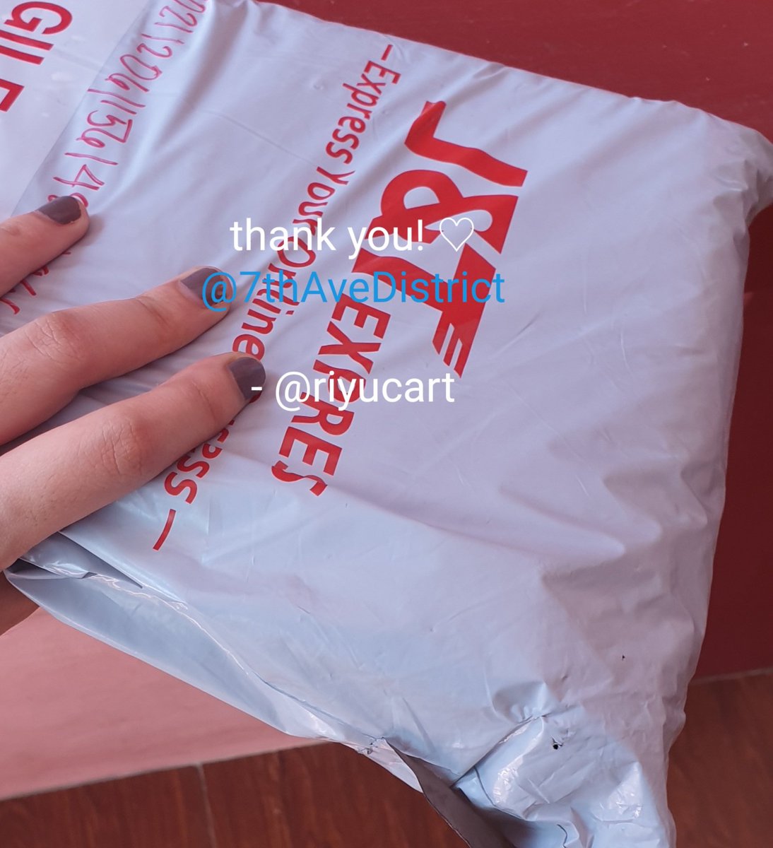 riyucart's tweet photo. ๐โ december, the month i received my TXT FOE album set! tysm for your patience since natagalan ako magreply. v fast shipping but my albums safely arrived โก <ty for the junkaibin freebies โ
@7thAveDistrict
#ADFeedback
#riyuceived https://t.co/WdhWNHrM6f