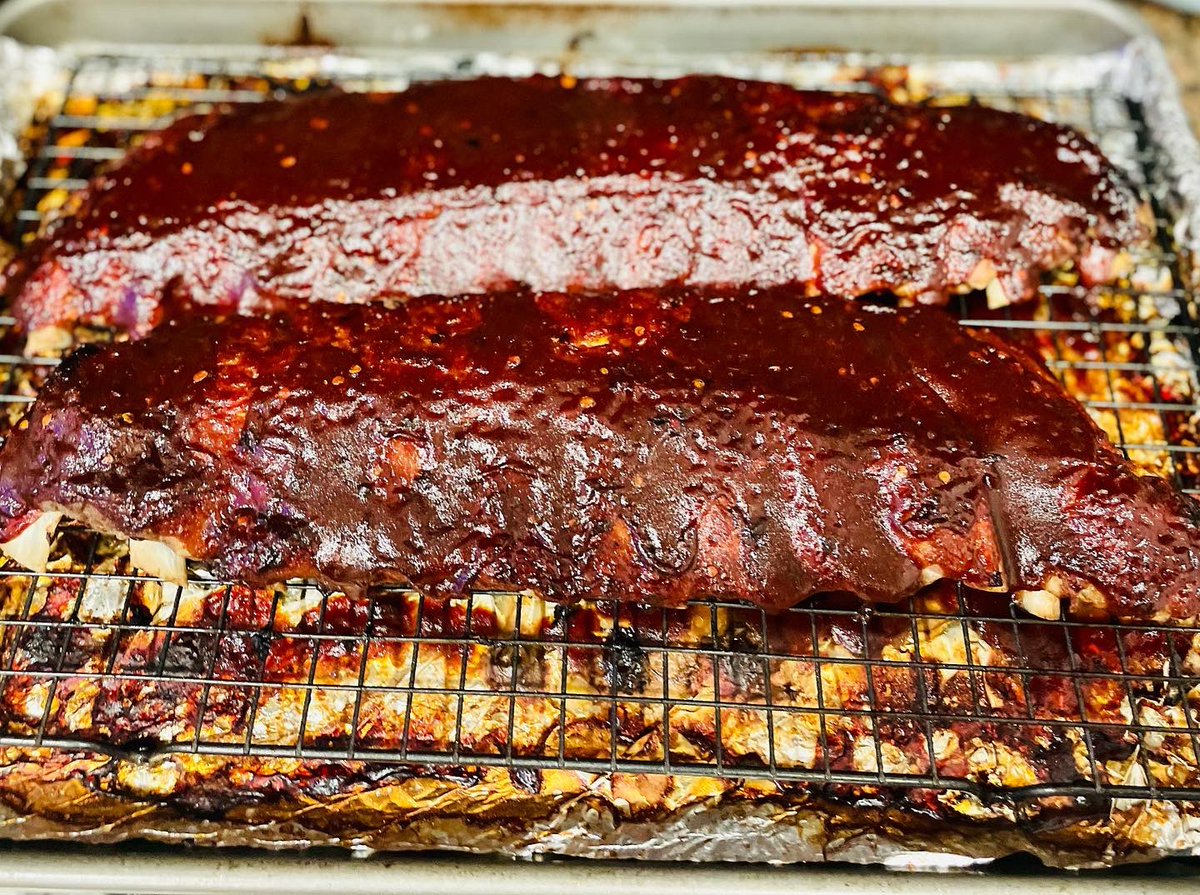 AparnaAswani's tweet photo. Best darn organic baby back ribs in the 🌎! My mom is hands down the best cook ever in ANY and EVERY cuisine! #foodcoma😴 #midustouch✋ #cookingisselfcare #ribsribsribs😋😋 #fingerlickinggoodness🤤 #foodgoals😍 https://t.co/dwlHvosPyU