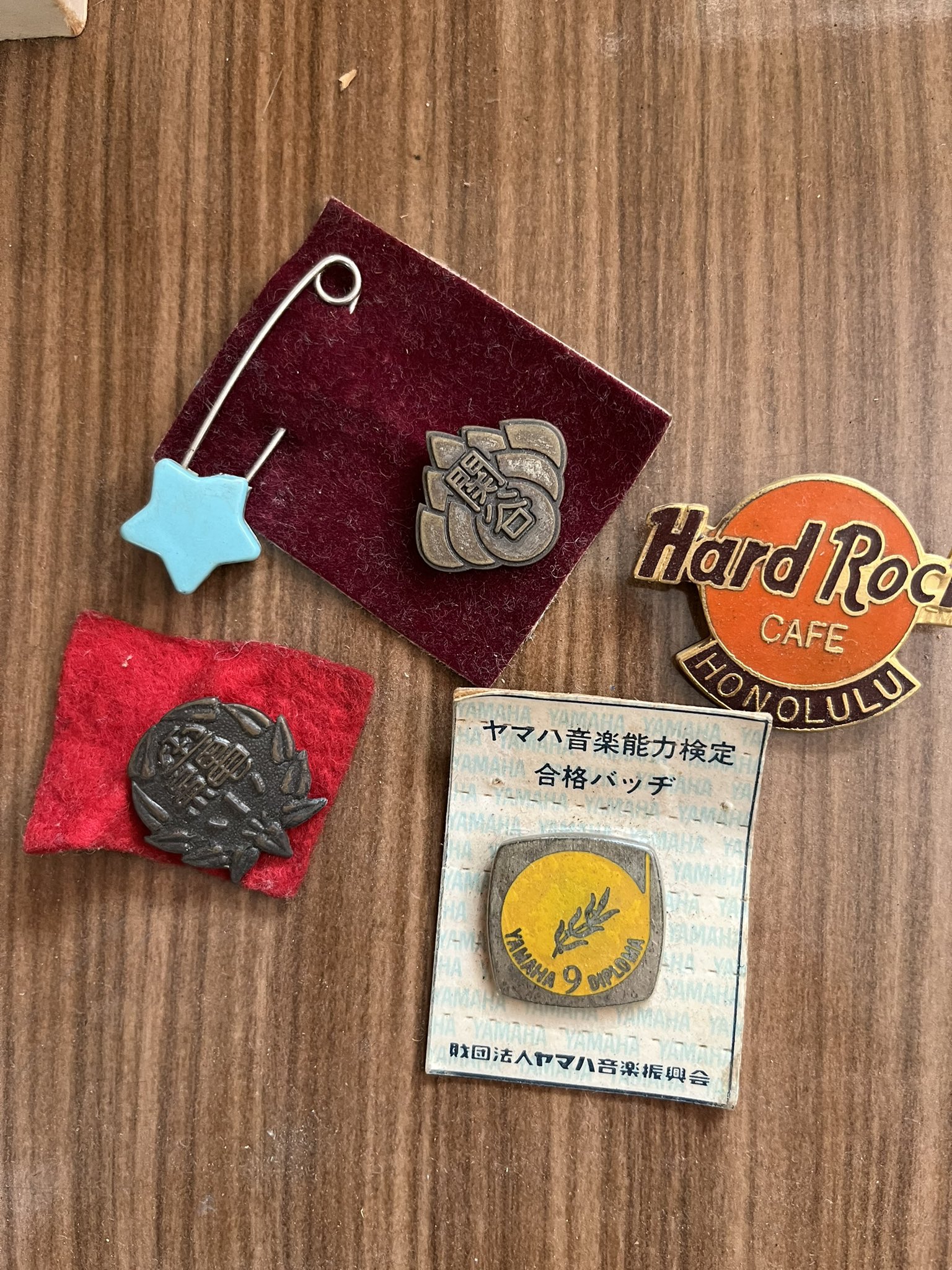 校章 Twitter Search Twitter