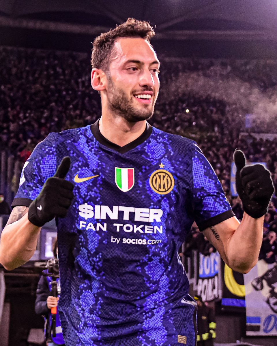 PanenkaSport's tweet photo. Hakan Çalhanoğlu, Serie A'da Kasım ayının en iyi oyuncusu seçildi. 🇹🇷 

🏟️5 maç
⚽4 gol 
🅰️2 asist https://t.co/pB9SI4AWD1