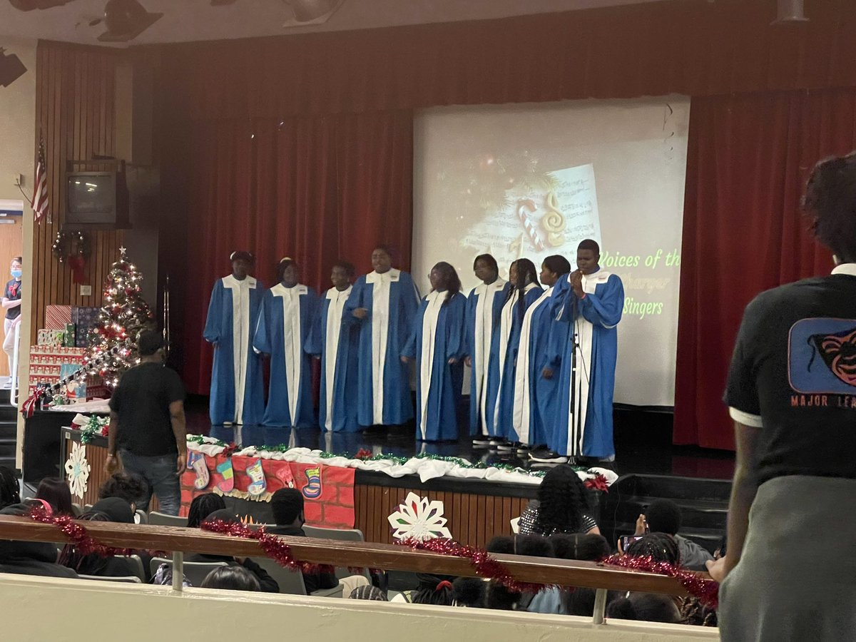 NMBHigh's tweet photo. Talent was flowing through Charger Nation today during our Holiday Show. Great job Chargers! @MDCPSNorth https://t.co/Y2GU7Hrmb0