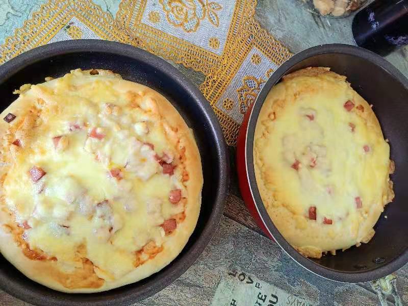 ChinaHHM's tweet photo. Có cô gái xinh đẹp nào thích pizza không? Đã lâu lắm rồi mới làm bánh pizza, hương vị quá ngon!
@ChinaHHM https://t.co/rwUoHeL0LY