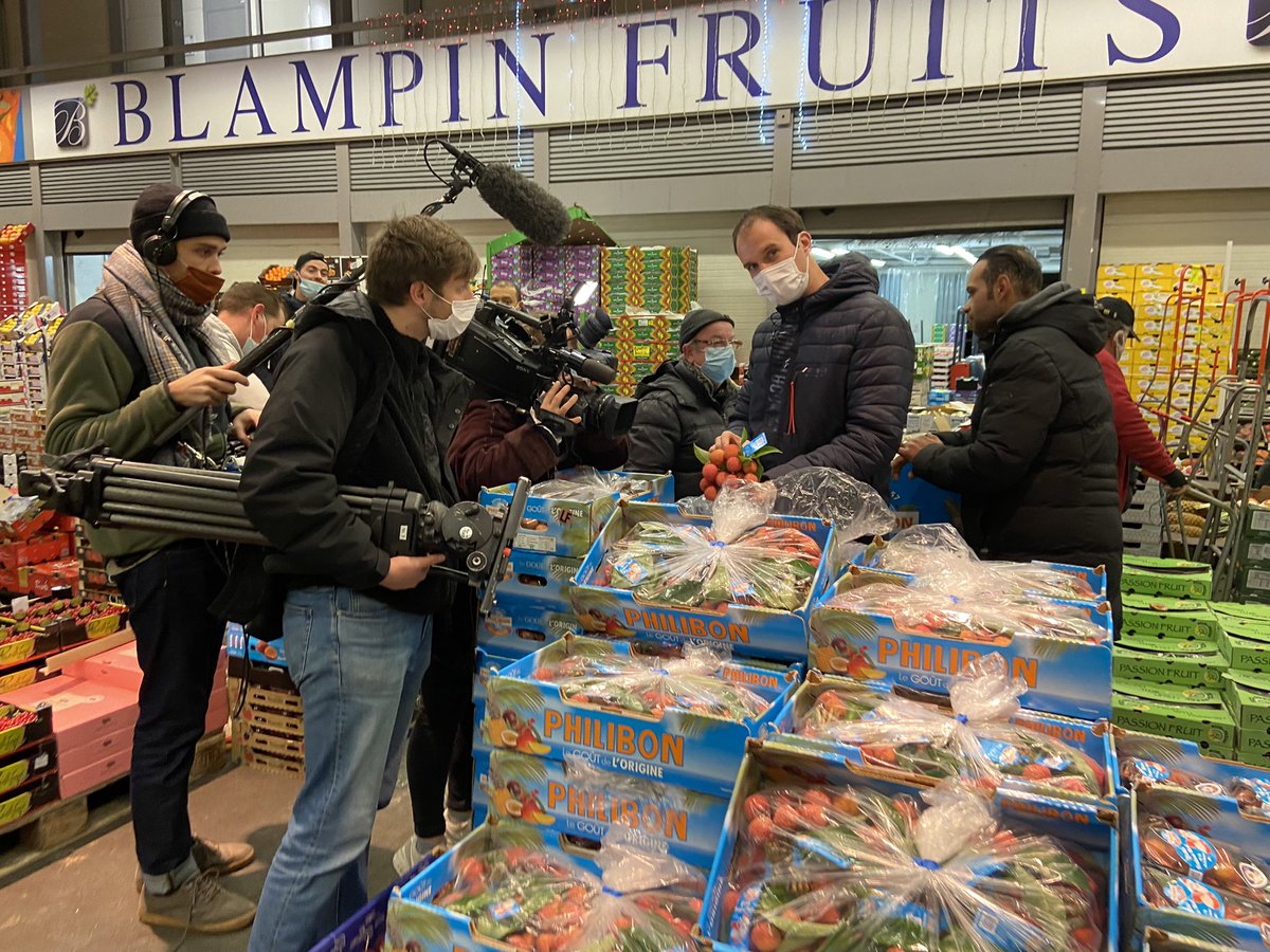 Ce sont nos amis <a href="/Monprimeur/">Monprimeur</a> qui parlent le mieux de notre sélection de <a href="/FruitsLegumesFR/">Les Fruits et Légumes Frais</a> ! Merci au MOF Patrice Richard pour ce beau reportage sur <a href="/France3CA/">France 3 Champagne-Ardenne</a> 🙏 <a href="/UNCGFL/">Uncgfl</a> <a href="/BoyerQualite/">philibon</a>